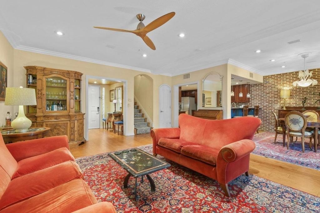 San Diego, California, 92101, United States, 2 Bedrooms Bedrooms, ,3 BathroomsBathrooms,Residential,For Sale,1856536