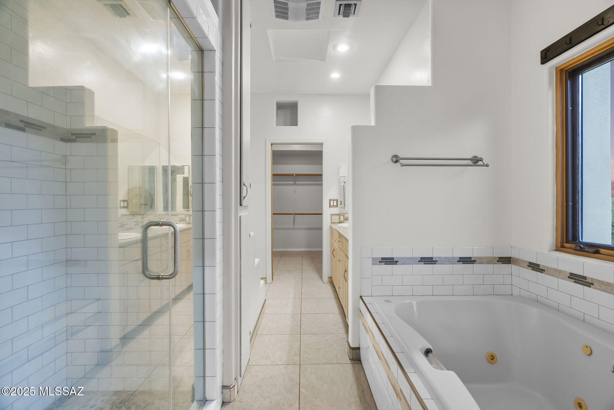 Patagonia, Arizona, 85624, United States, 3 Bedrooms Bedrooms, ,3 BathroomsBathrooms,Residential,For Sale,1943412