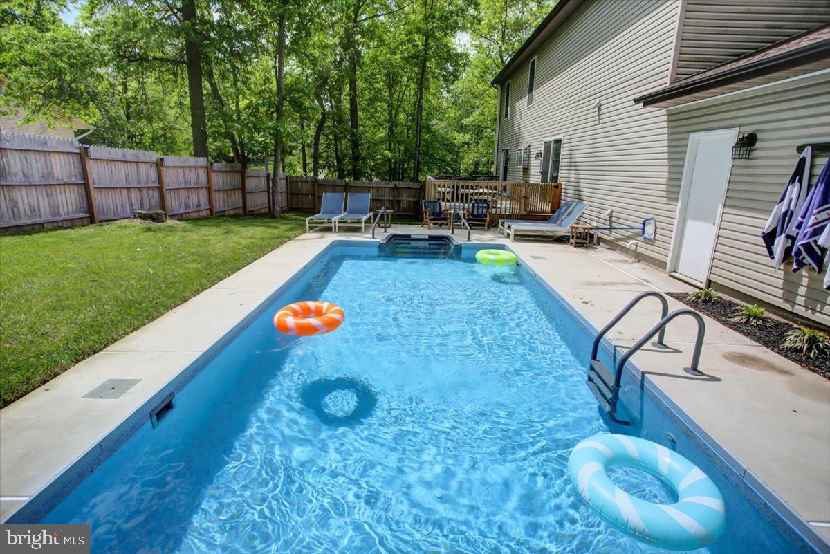 Fairfield, Pennsylvania, 17320, United States, 5 Bedrooms Bedrooms, ,4 BathroomsBathrooms,Residential,For Sale,1804551