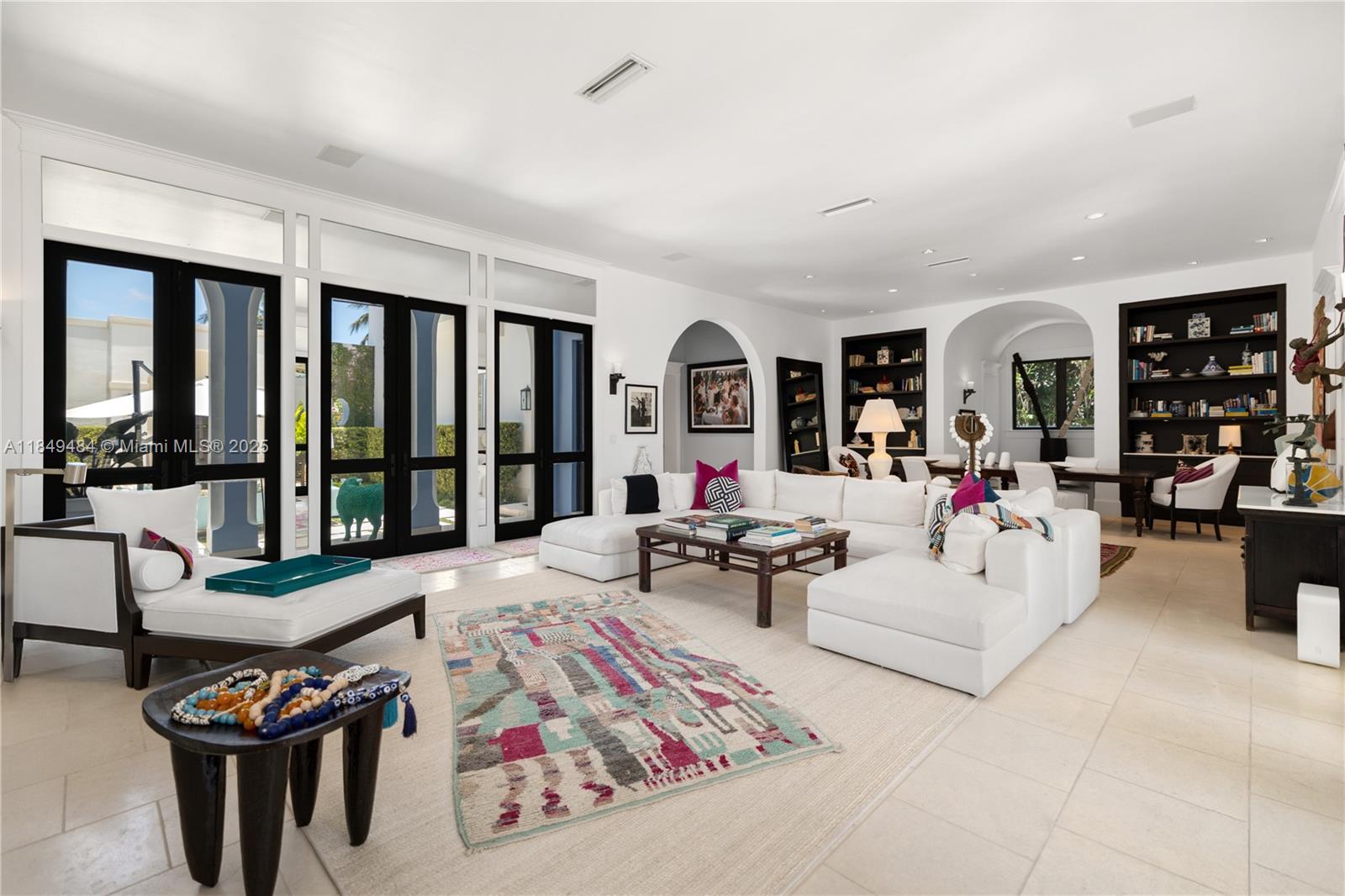 Miami Beach, Florida, 33140, United States, 6 Bedrooms Bedrooms, ,7 BathroomsBathrooms,Residential,For Sale,1927526