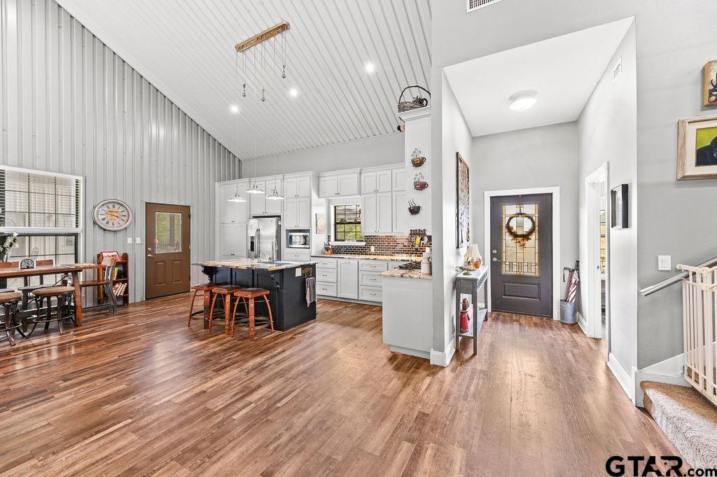 Quitman, Texas, 75783, United States, 3 Bedrooms Bedrooms, ,2 BathroomsBathrooms,Residential,For Sale,1941600