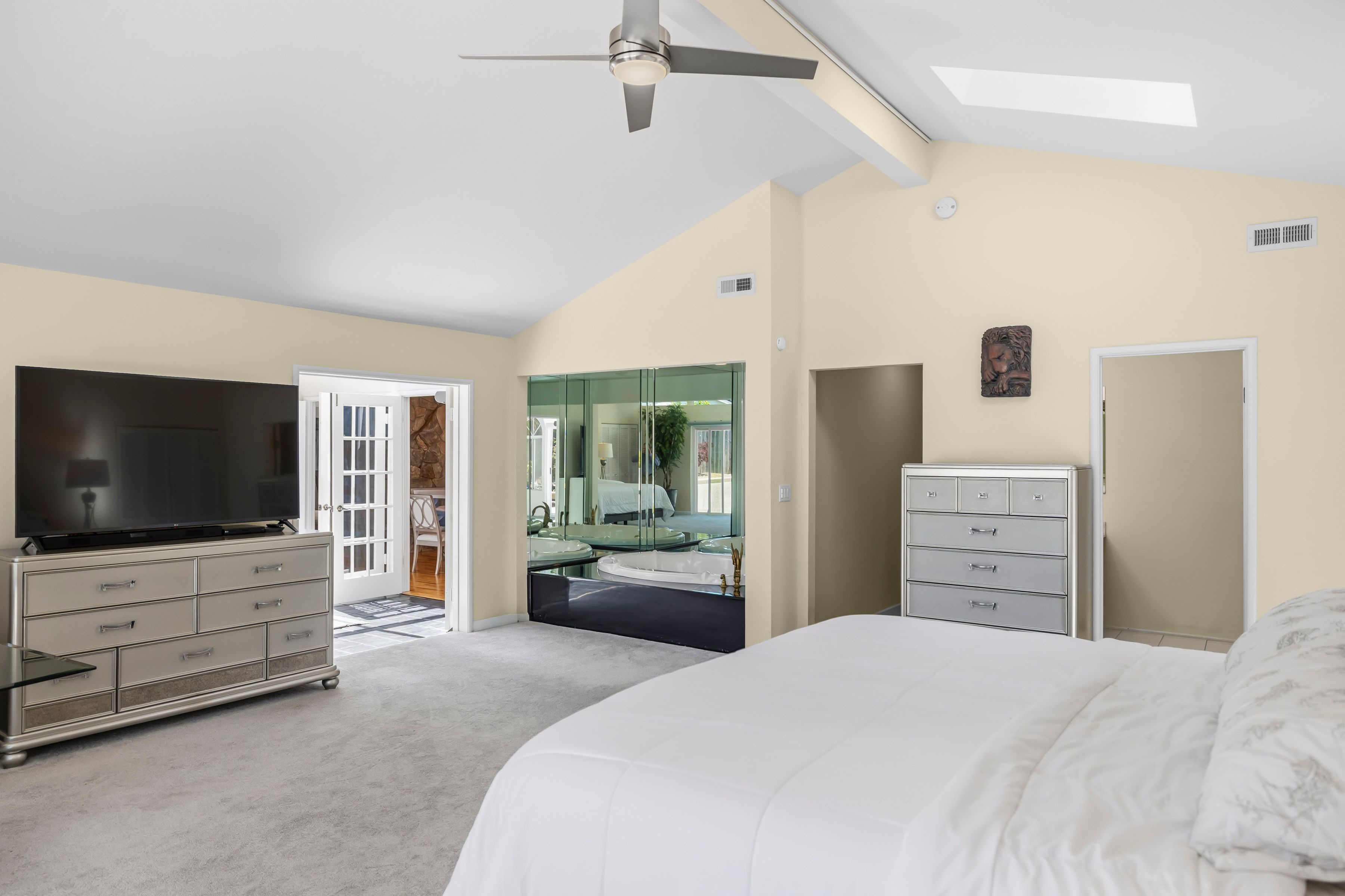  2110 Messina Place, Monterey - 物件實景
