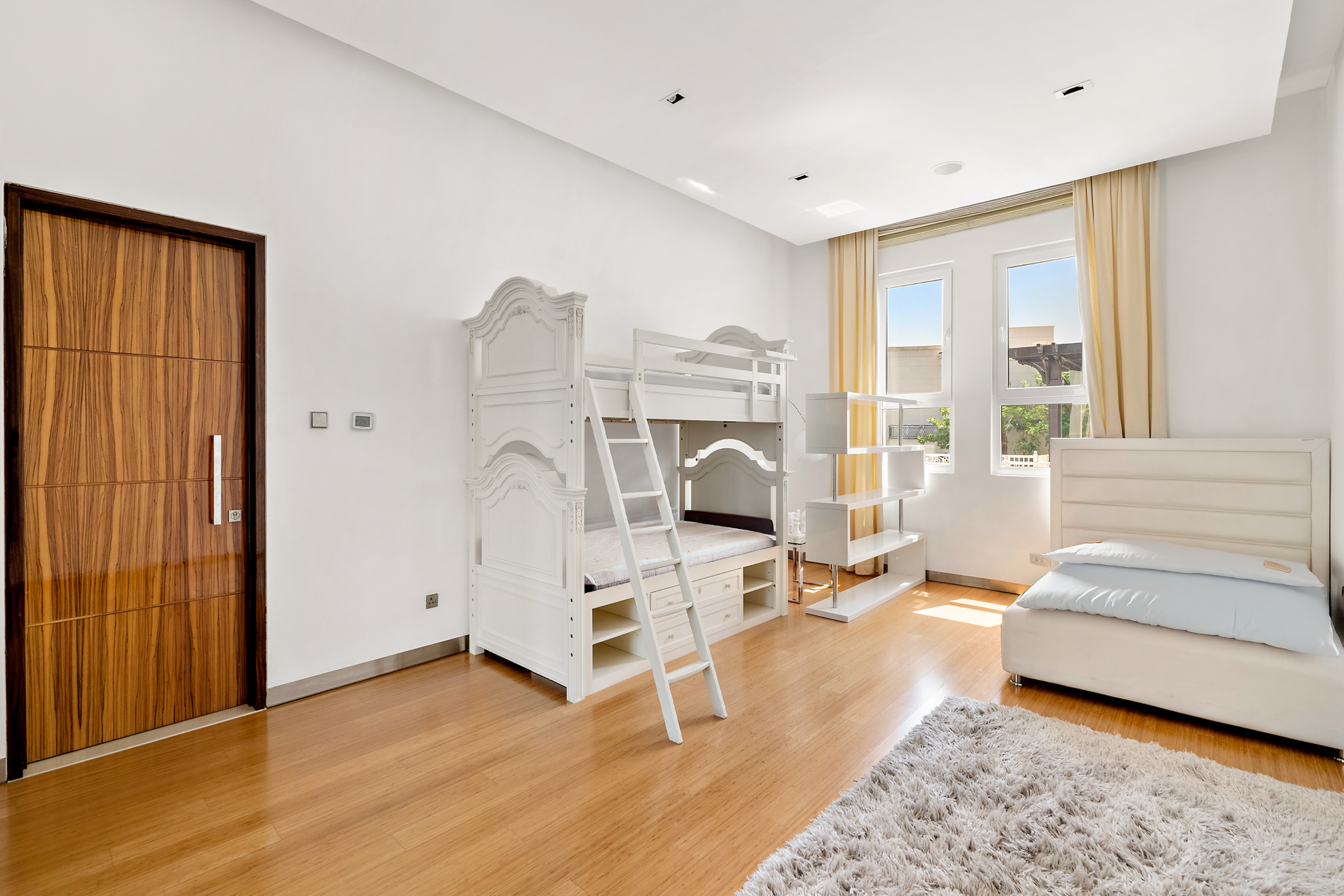  Exceptional Design Opportunity in Emirates Hills - 物件實景