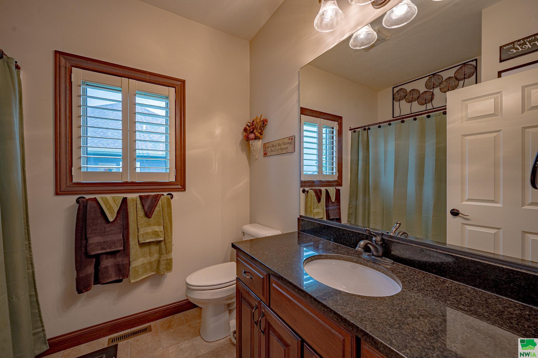 South Sioux City, Nebraska, 68776, United States, 4 Bedrooms Bedrooms, ,3 BathroomsBathrooms,Residential,For Sale,1973748