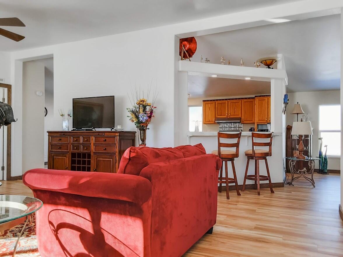 Sheridan, Wyoming, 82801, United States, 4 Bedrooms Bedrooms, ,2 BathroomsBathrooms,Residential,For Sale,2011372