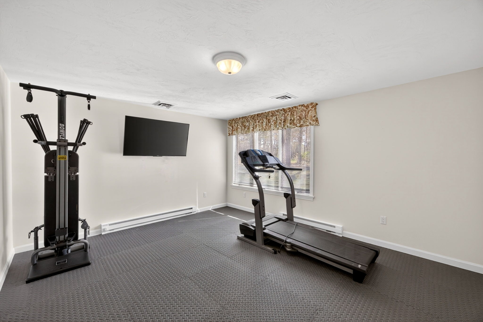  24 W Woods Circle, Yarmouth Port, MA, 02675 - 物件實景