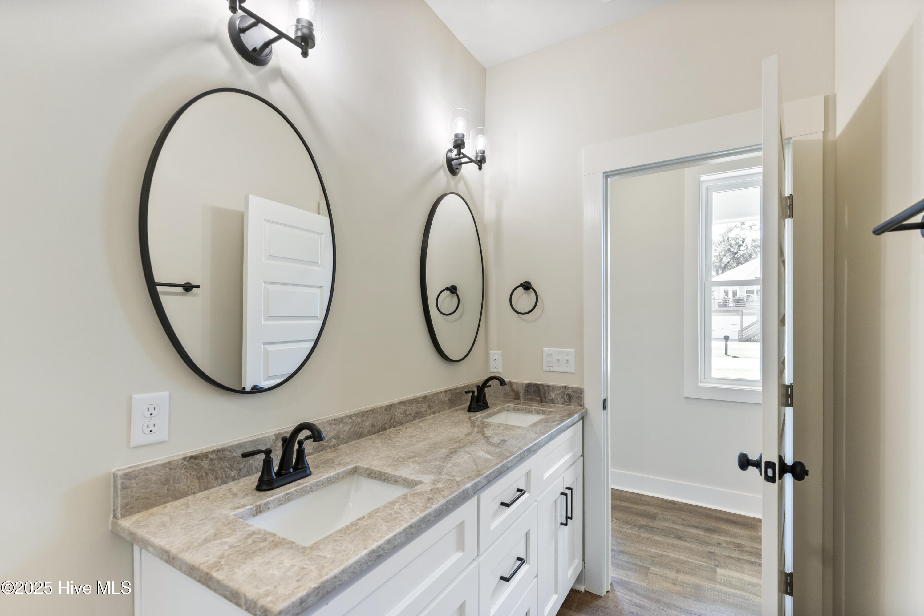 Carolina Beach, North Carolina, 28428, United States, 3 Bedrooms Bedrooms, ,2 BathroomsBathrooms,Residential,For Sale,1992087