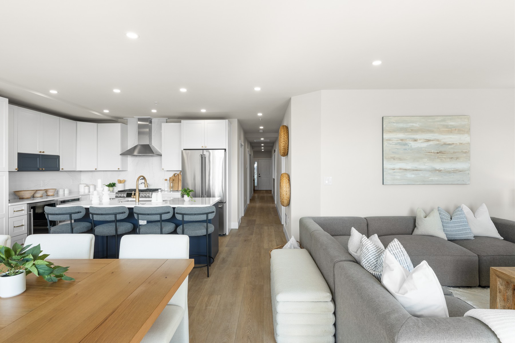  323 E Oak Avenue #101 - 物件實景