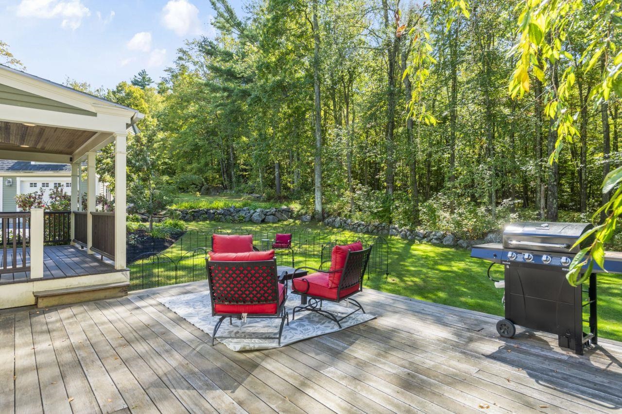 Barrington, New Hampshire, 03825, United States, 4 Bedrooms Bedrooms, ,3 BathroomsBathrooms,Residential,For Sale,1984390