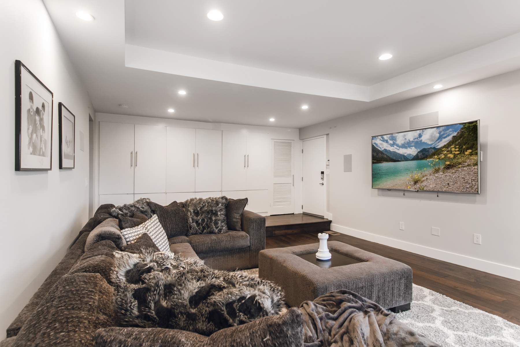  3200 Wrightwood Dr - 物件實景