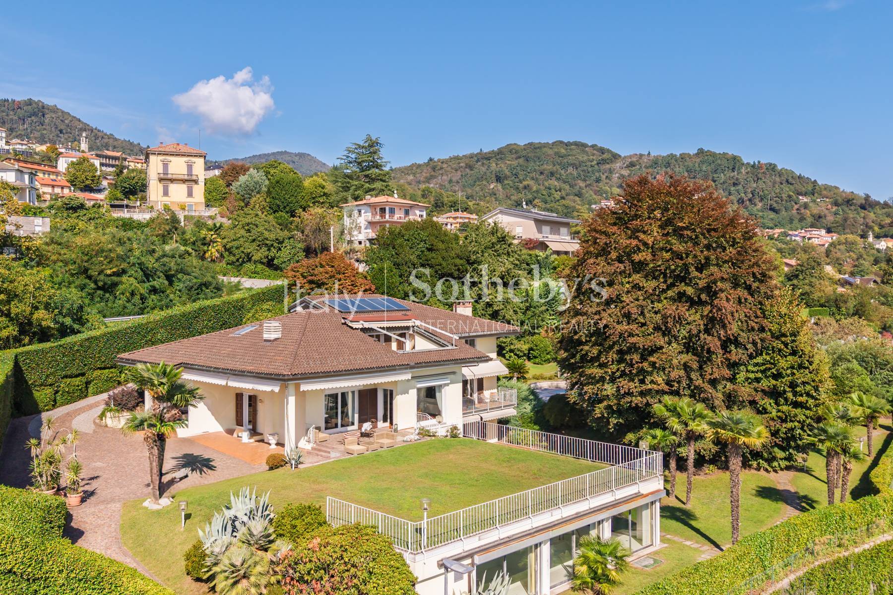  Villa with views of Lake Maggiore, swimming pool and spa area - 物件實景