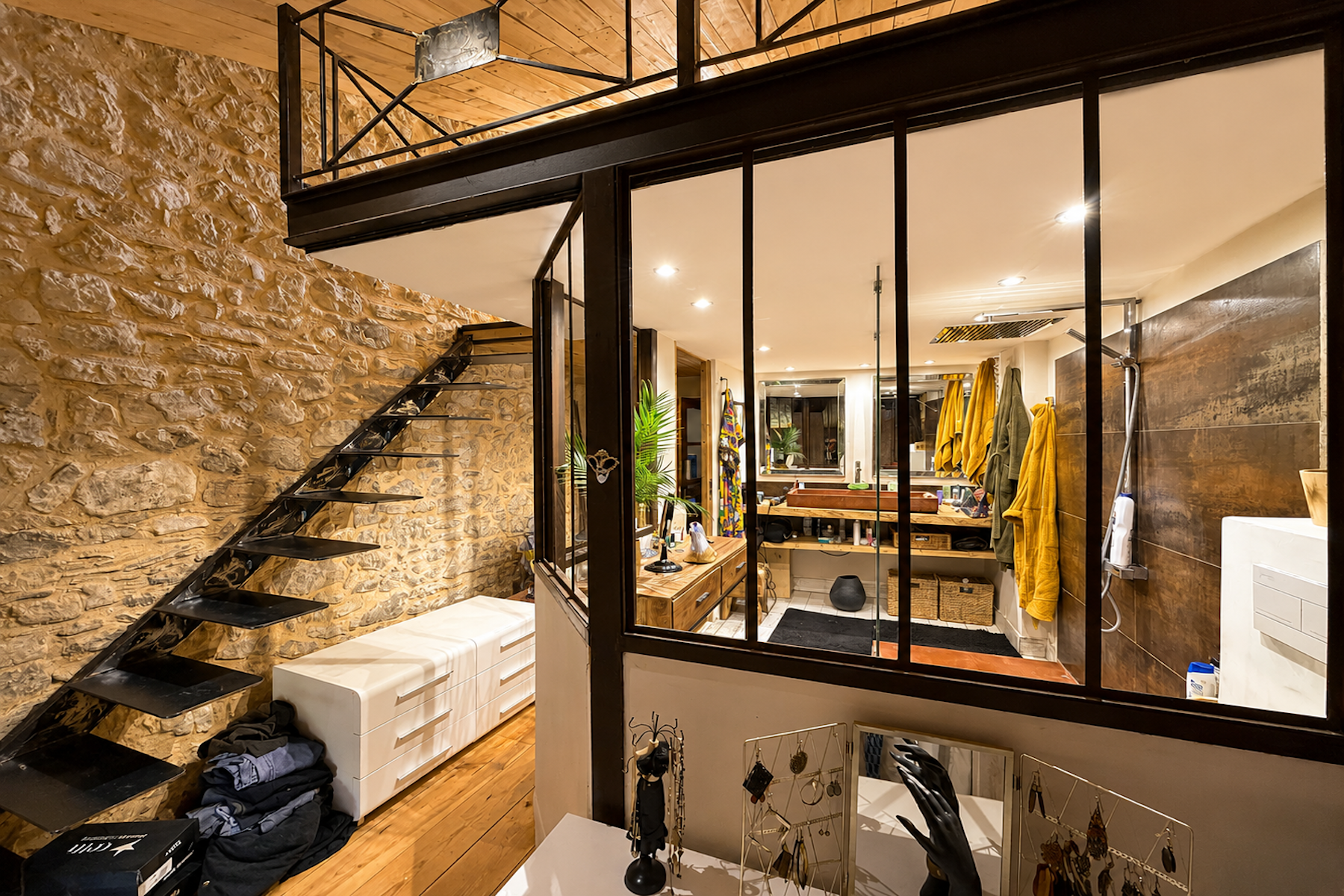  La Roque-sur-Cèze – Exceptional Stone Property in One of France