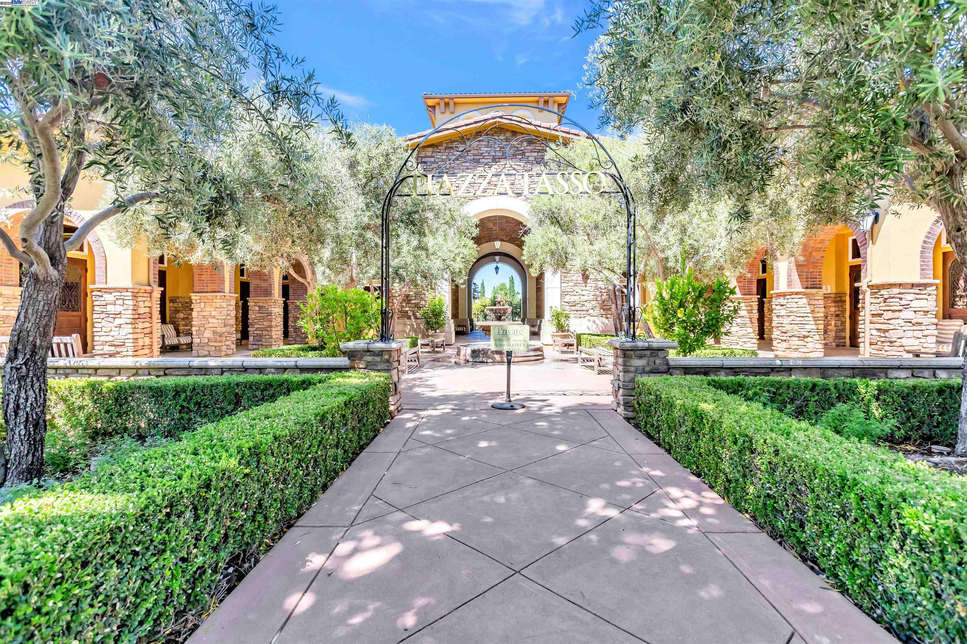 Dublin, California, 94568, United States, 2 Bedrooms Bedrooms, ,2 BathroomsBathrooms,Residential,For Sale,1997386