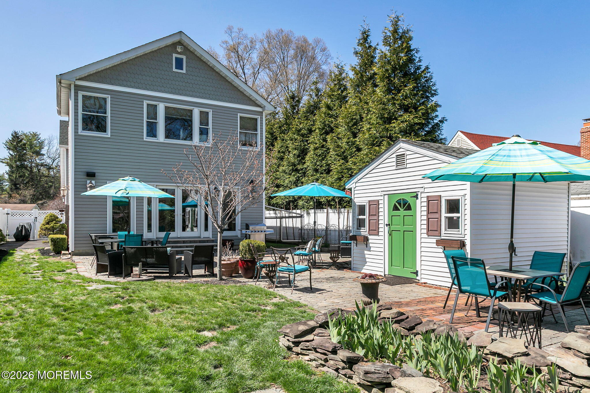 Red Bank, New Jersey, 07701, United States, ,3 BathroomsBathrooms,Residential,For Sale,2040176