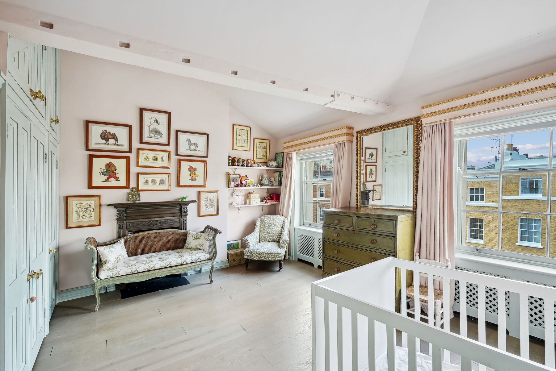  Beautiful Grade II listed Georgian house in Connaught Village - 物件實景