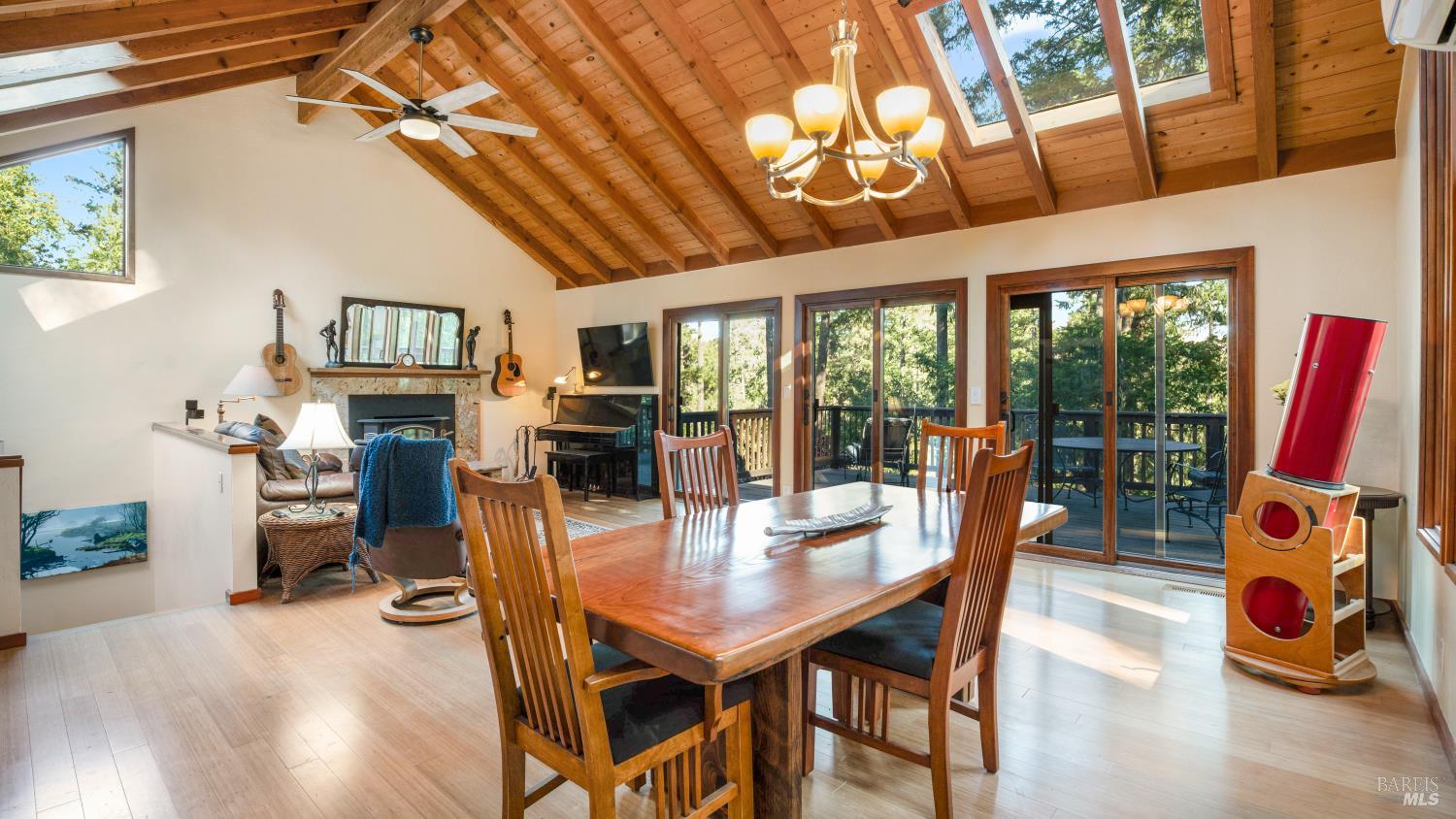 Woodacre, California, 94973, United States, 4 Bedrooms Bedrooms, ,5 BathroomsBathrooms,Residential,For Sale,1847127
