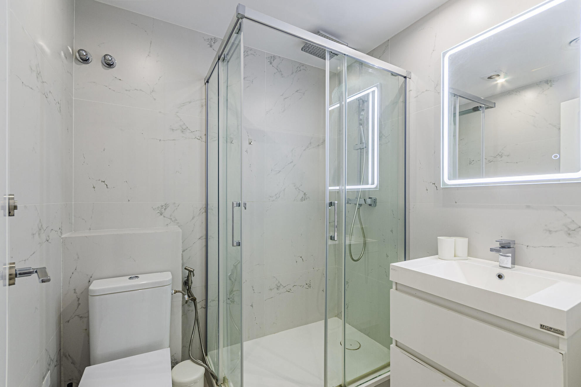  Renovated Apartment on a Pedestrian Street in the Heart of the City - 物件實景