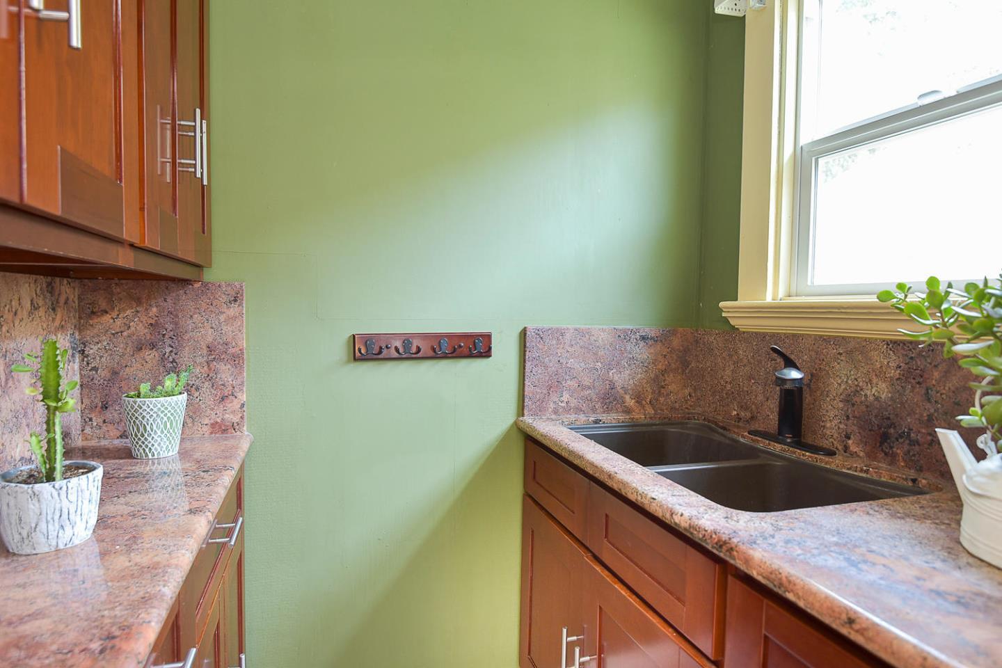 San Jose - Other, California, 95112, United States, 2 Bedrooms Bedrooms, ,2 BathroomsBathrooms,Residential,For Sale,1860753