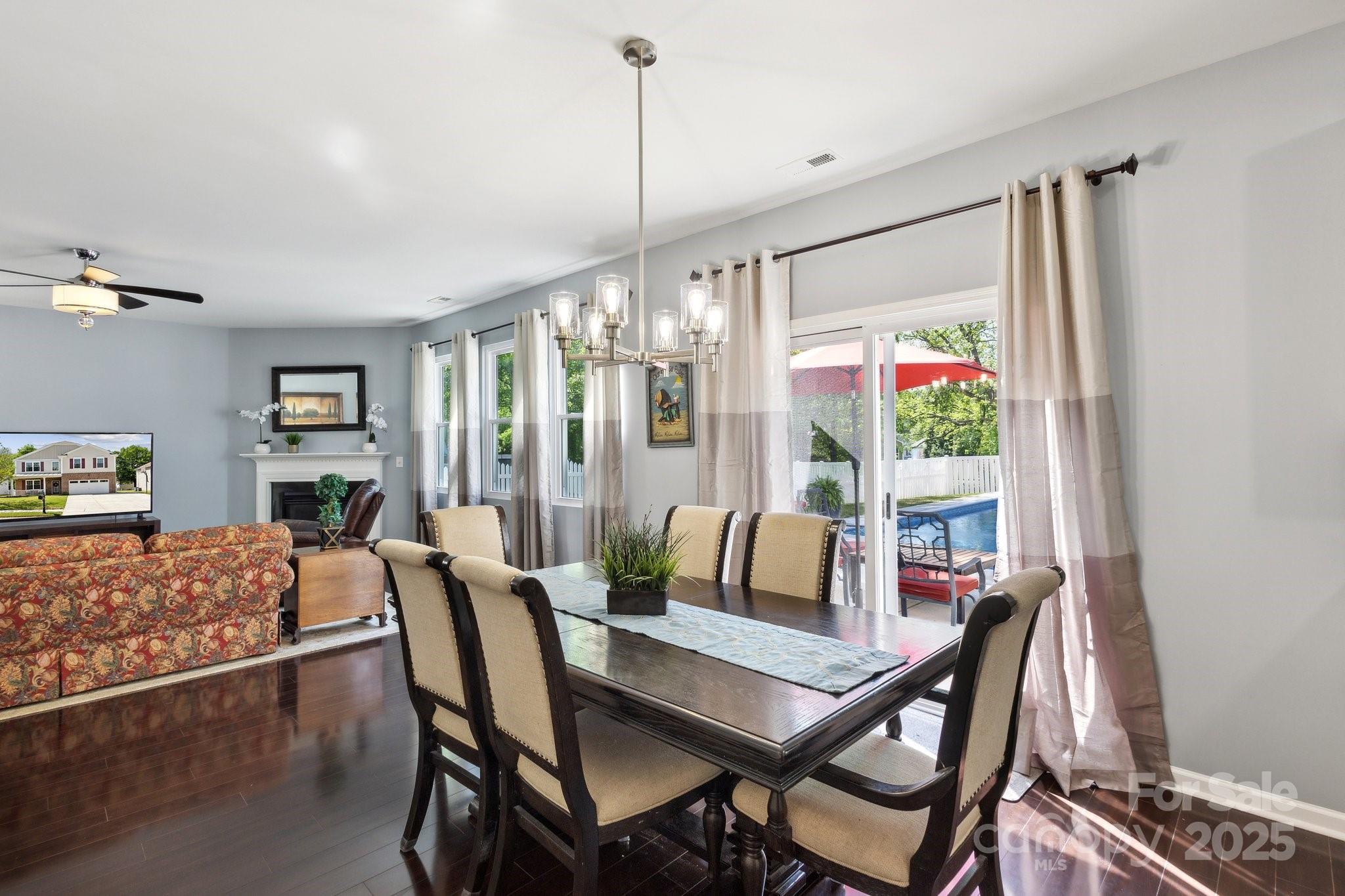 Fort Mill, South Carolina, 29708, United States, 5 Bedrooms Bedrooms, ,3 BathroomsBathrooms,Residential,For Sale,1793097