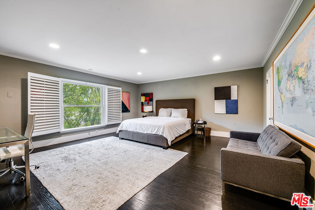 Los Angeles, California, 90077, United States, 5 Bedrooms Bedrooms, ,7 BathroomsBathrooms,Residential,For Sale,1827640