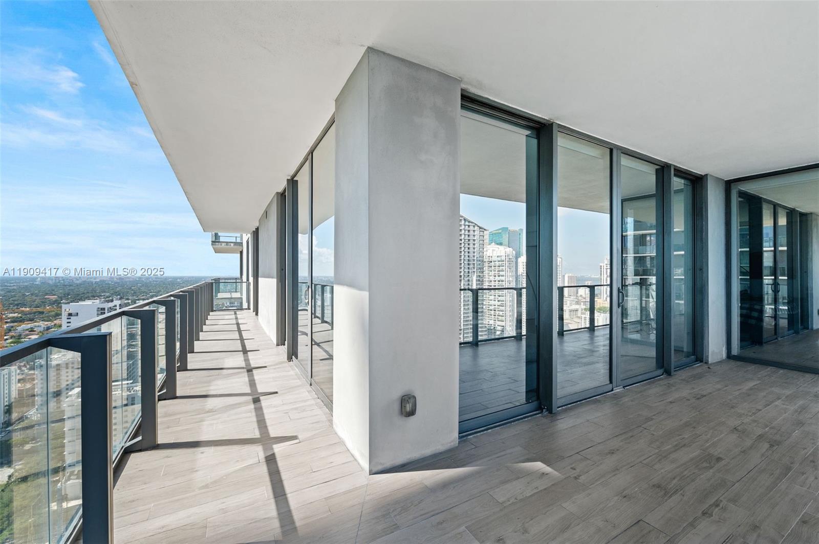 Miami, Florida, 33130, United States, 2 Bedrooms Bedrooms, ,2 BathroomsBathrooms,Residential,For Sale,1991717