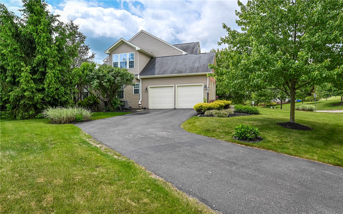 Adams Twp, Pennsylvania, 16046, United States, 4 Bedrooms Bedrooms, ,4 BathroomsBathrooms,Residential,For Sale,1827880