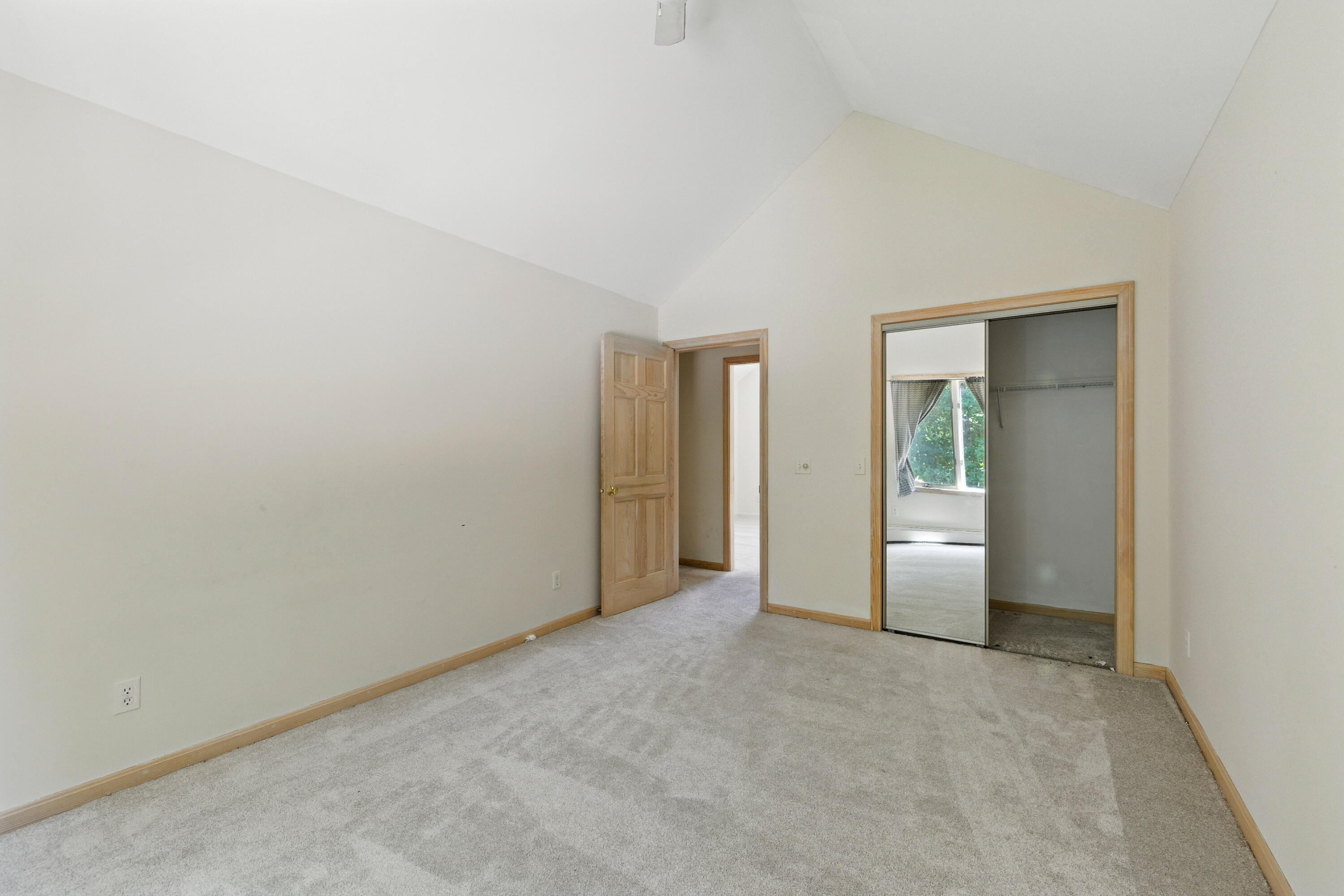 Lewiston, Maine, 04240, United States, 4 Bedrooms Bedrooms, ,3 BathroomsBathrooms,Residential,For Sale,1770488