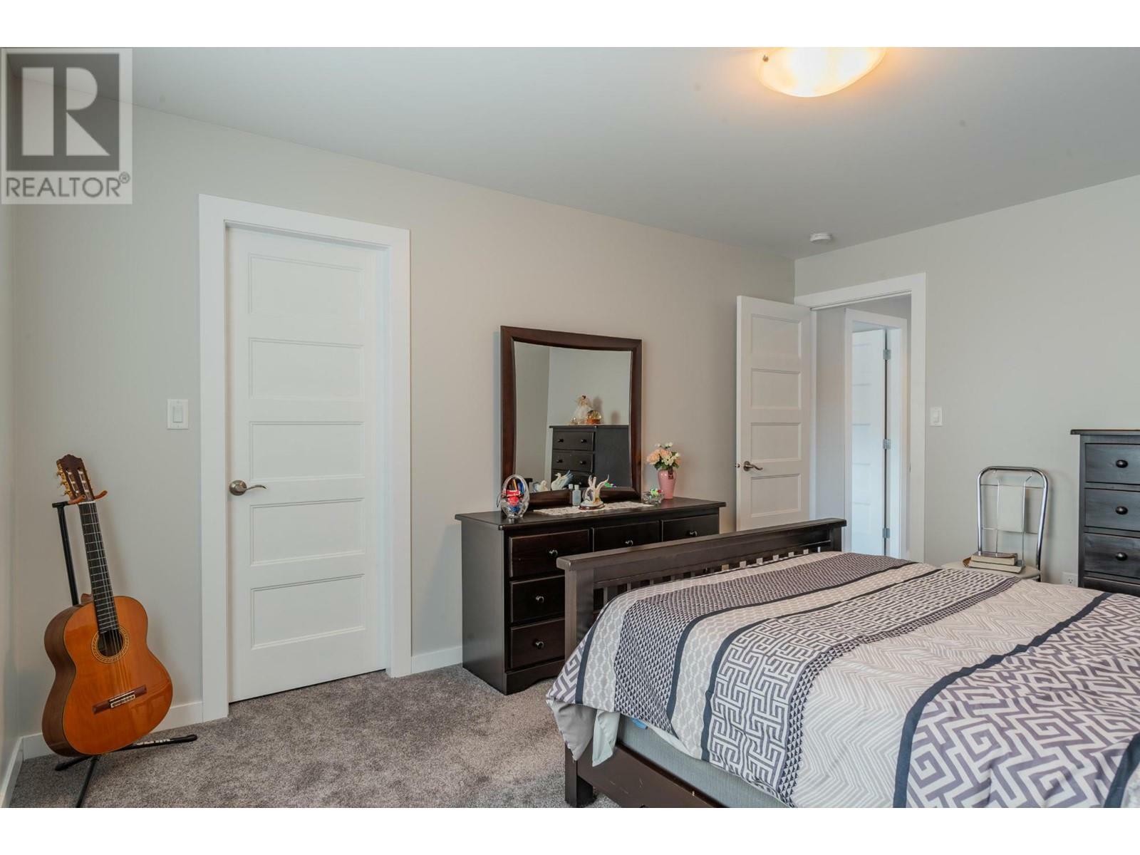 CASTLEGAR, British Columbia, V1N 4X8, CA, 4 Bedrooms Bedrooms, ,2 BathroomsBathrooms,Residential,For Sale,1839232