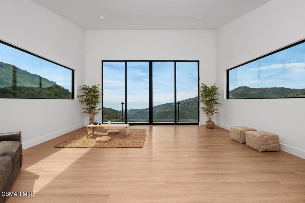 Malibu, California, 90265, United States, 4 Bedrooms Bedrooms, ,3 BathroomsBathrooms,Residential,For Sale,1732105