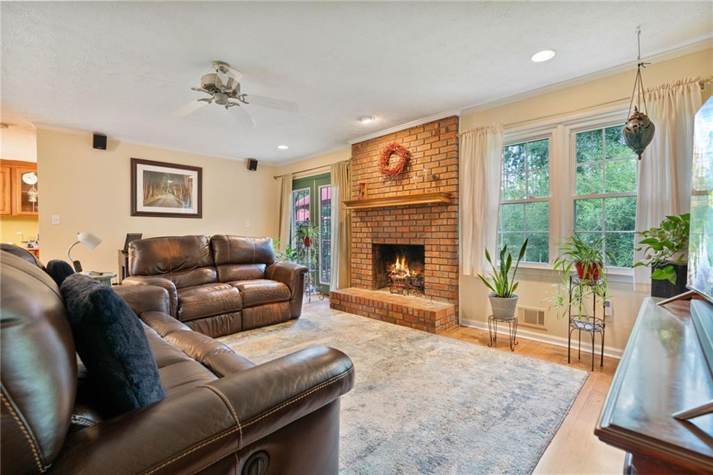 Cumming, Georgia, 30041, United States, 4 Bedrooms Bedrooms, ,3 BathroomsBathrooms,Residential,For Sale,1981336