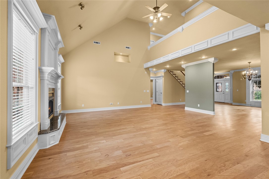 Bentonville, Arkansas, 72712, United States, 4 Bedrooms Bedrooms, ,4 BathroomsBathrooms,Residential,For Sale,1805614