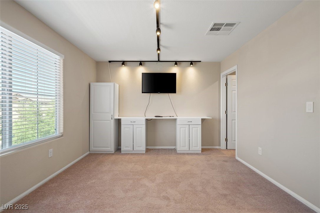 North Las Vegas, Nevada, 89031, United States, 5 Bedrooms Bedrooms, ,2 BathroomsBathrooms,Residential,For Sale,1983767