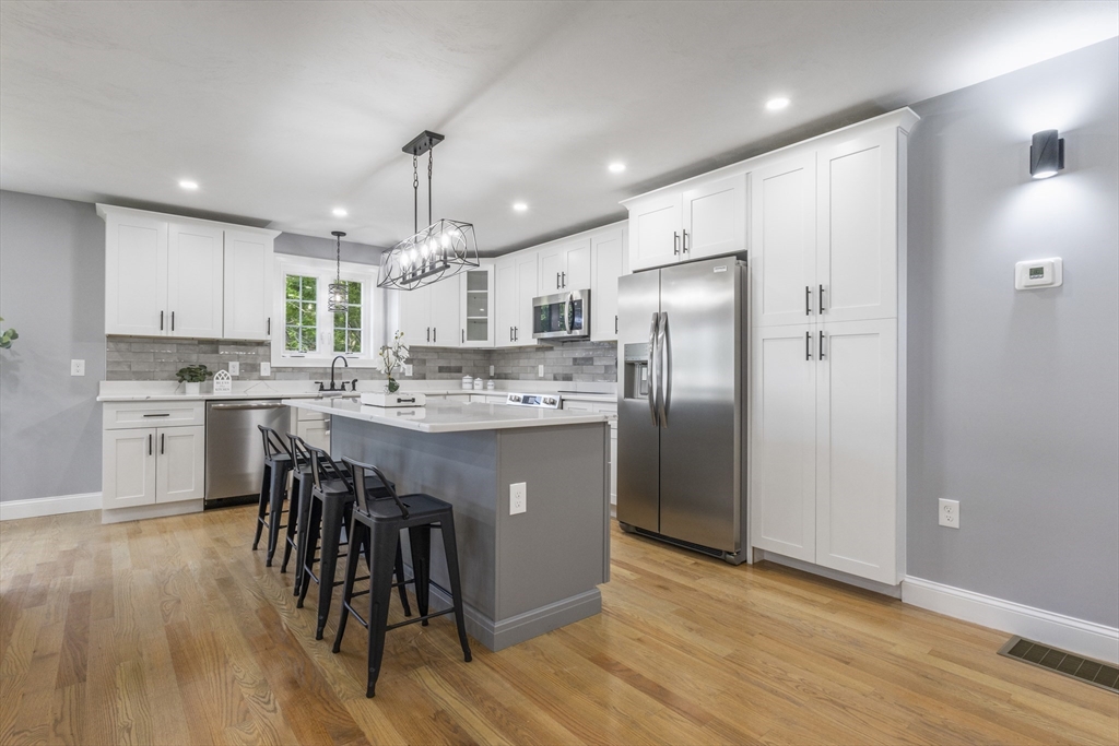 Attleboro, Massachusetts, 02703, United States, 4 Bedrooms Bedrooms, ,3 BathroomsBathrooms,Residential,For Sale,1924385