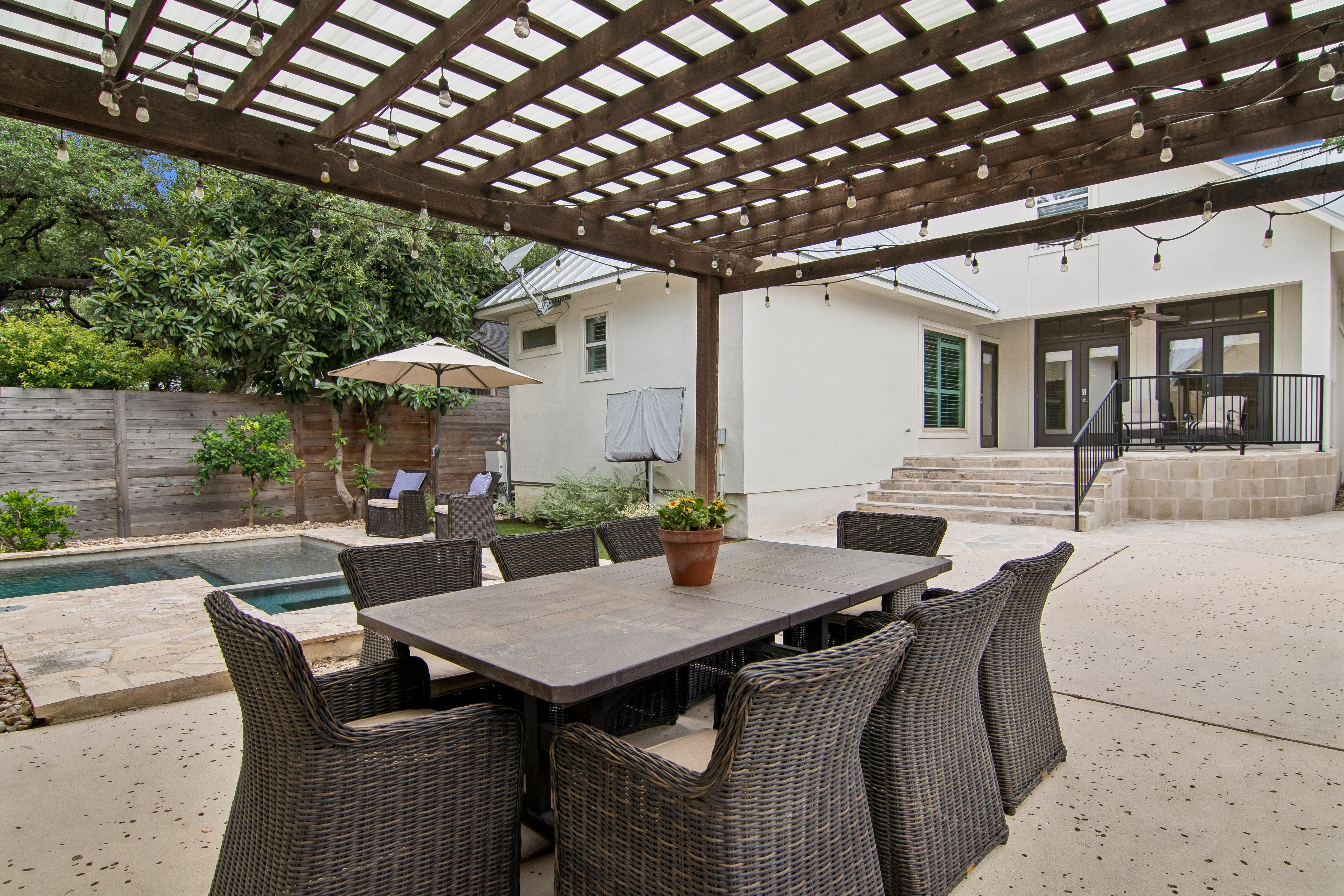  Private Estate on Oversized Alamo Heights Lot - 物件實景