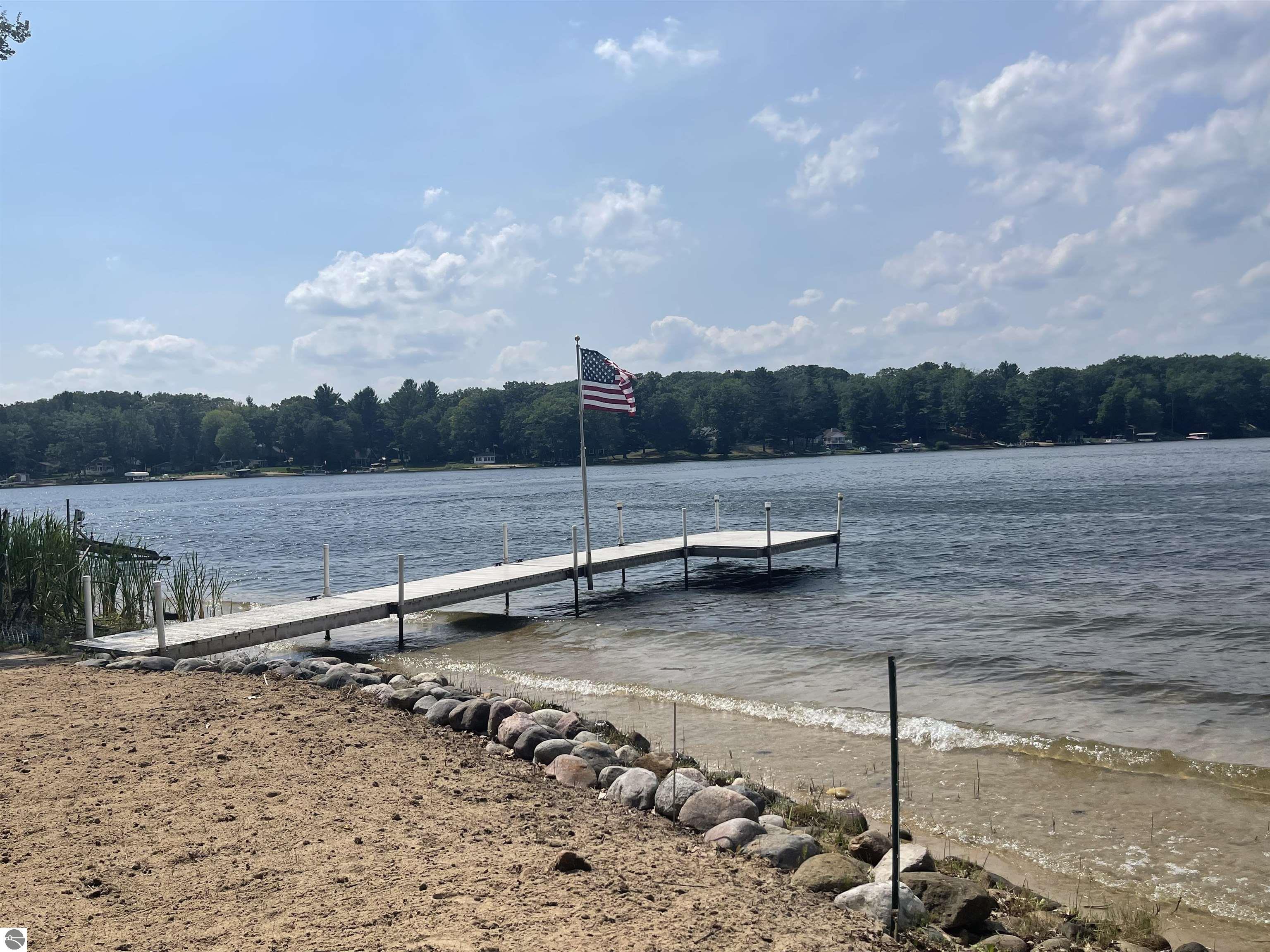 Harrison, Michigan, 48625, United States, 5 Bedrooms Bedrooms, ,4 BathroomsBathrooms,Residential,For Sale,1990816