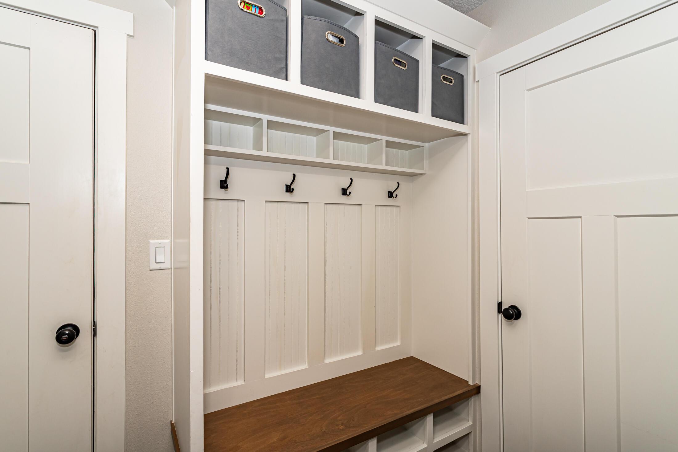 Huxley, Iowa, 50124, United States, 4 Bedrooms Bedrooms, ,3 BathroomsBathrooms,Residential,For Sale,1980577