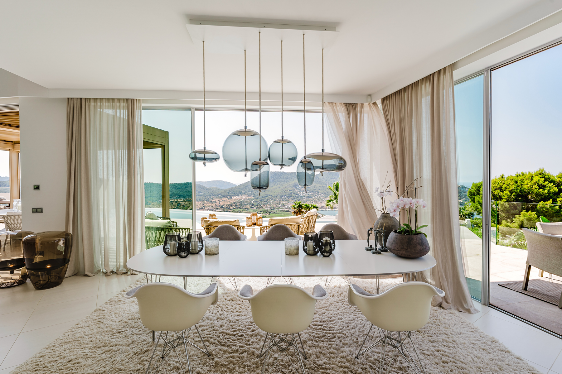  Modern-style villa with sea views in Port d
