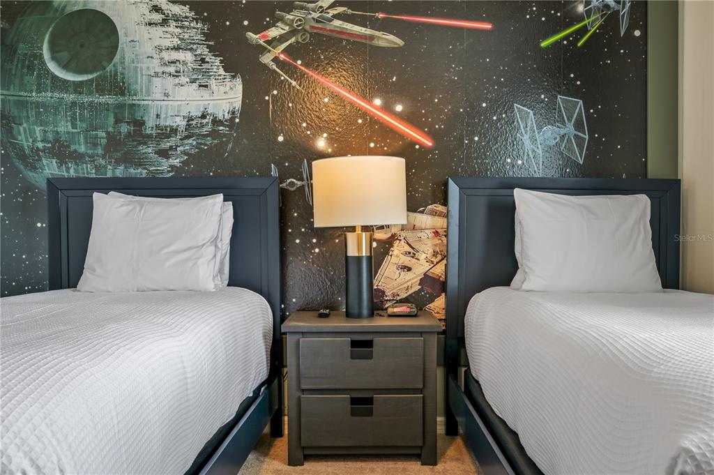 Davenport, Florida, 33897, United States, 9 Bedrooms Bedrooms, ,8 BathroomsBathrooms,Residential,For Sale,1964682