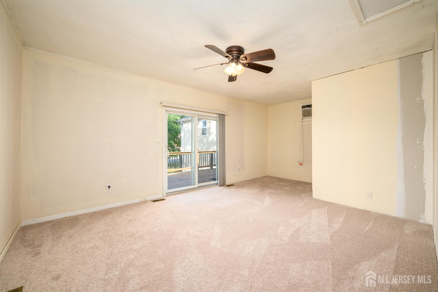 Edison, New Jersey, 08817, United States, 3 Bedrooms Bedrooms, ,2 BathroomsBathrooms,Residential,For Sale,1958154