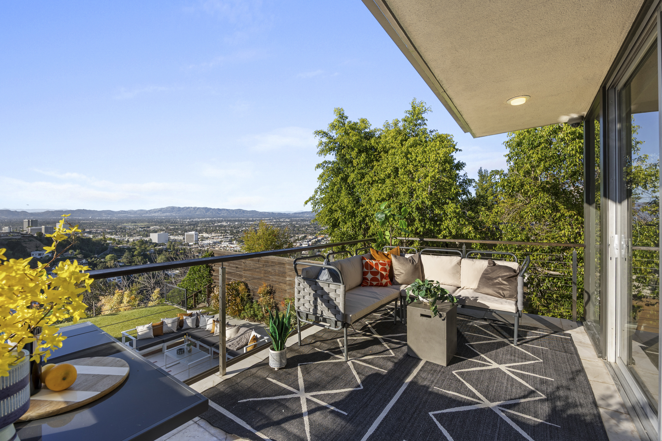  3851 Beverly Ridge Dr - 物件實景