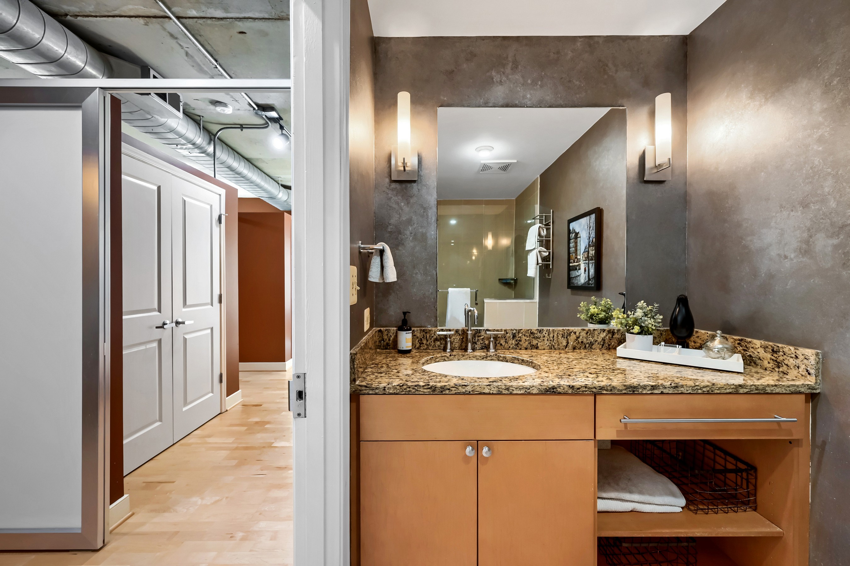  HARBOR EAST - 物件實景