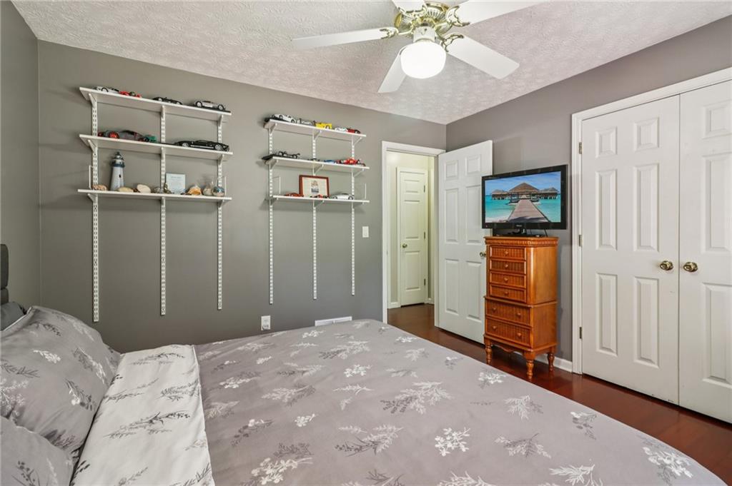 Flowery Branch, Georgia, 30542, United States, 4 Bedrooms Bedrooms, ,3 BathroomsBathrooms,Residential,For Sale,1923417