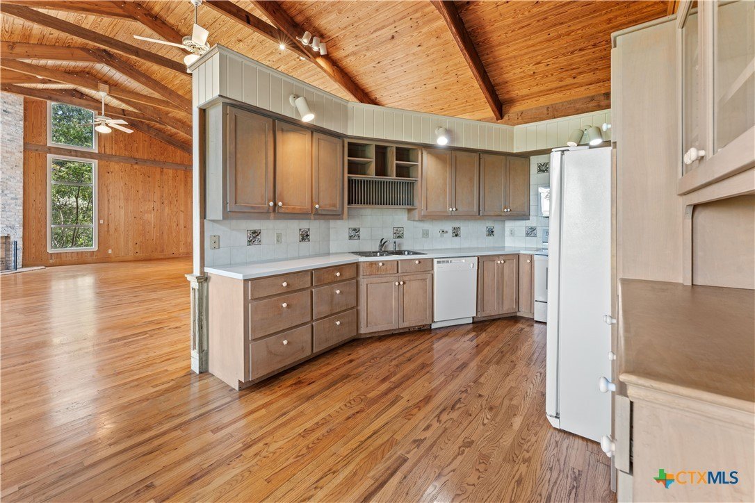Belton, Texas, 76513, United States, 3 Bedrooms Bedrooms, ,2 BathroomsBathrooms,Residential,For Sale,1823682