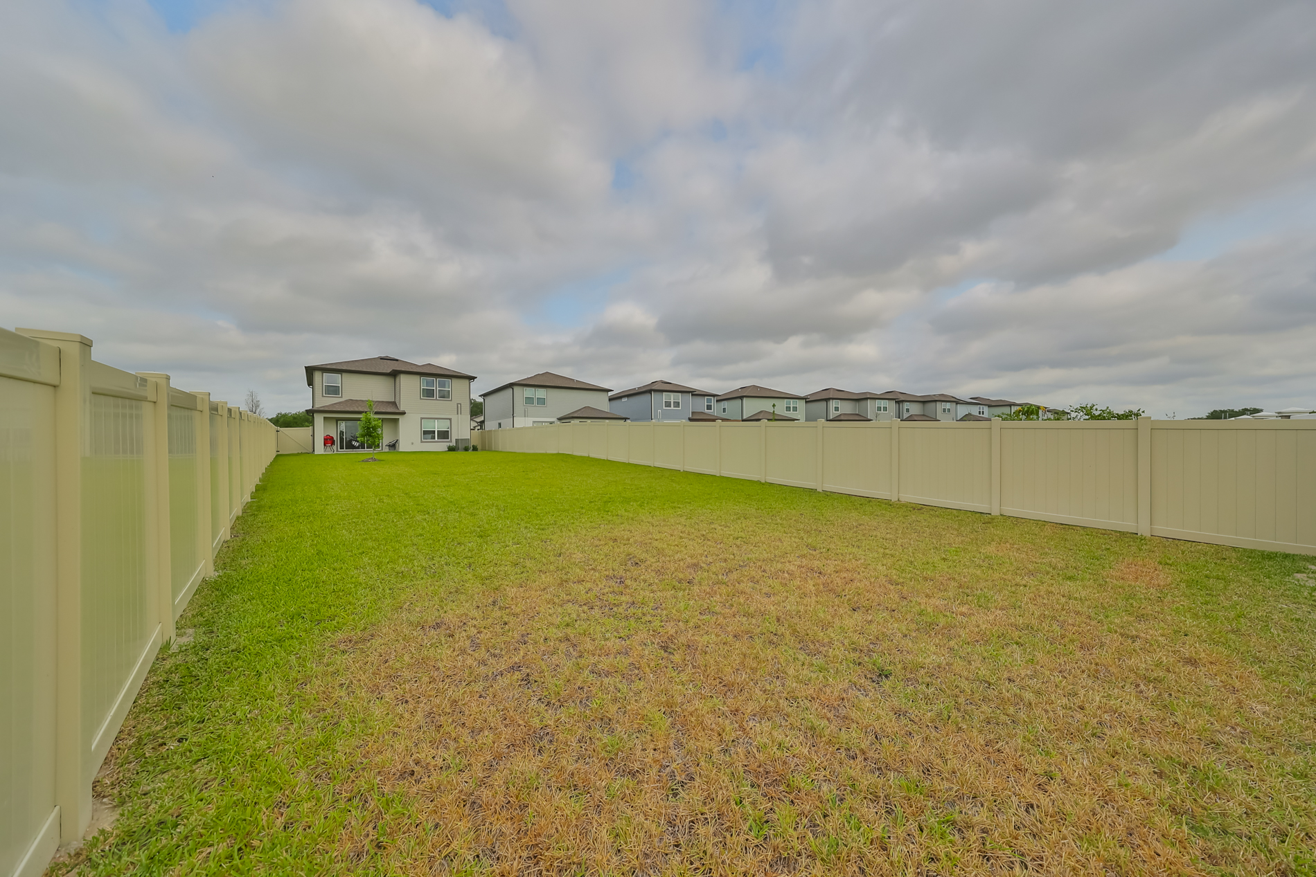 Wesley Chapel, Florida, 33545, United States, 5 Bedrooms Bedrooms, ,3 BathroomsBathrooms,Residential,For Sale,1931588