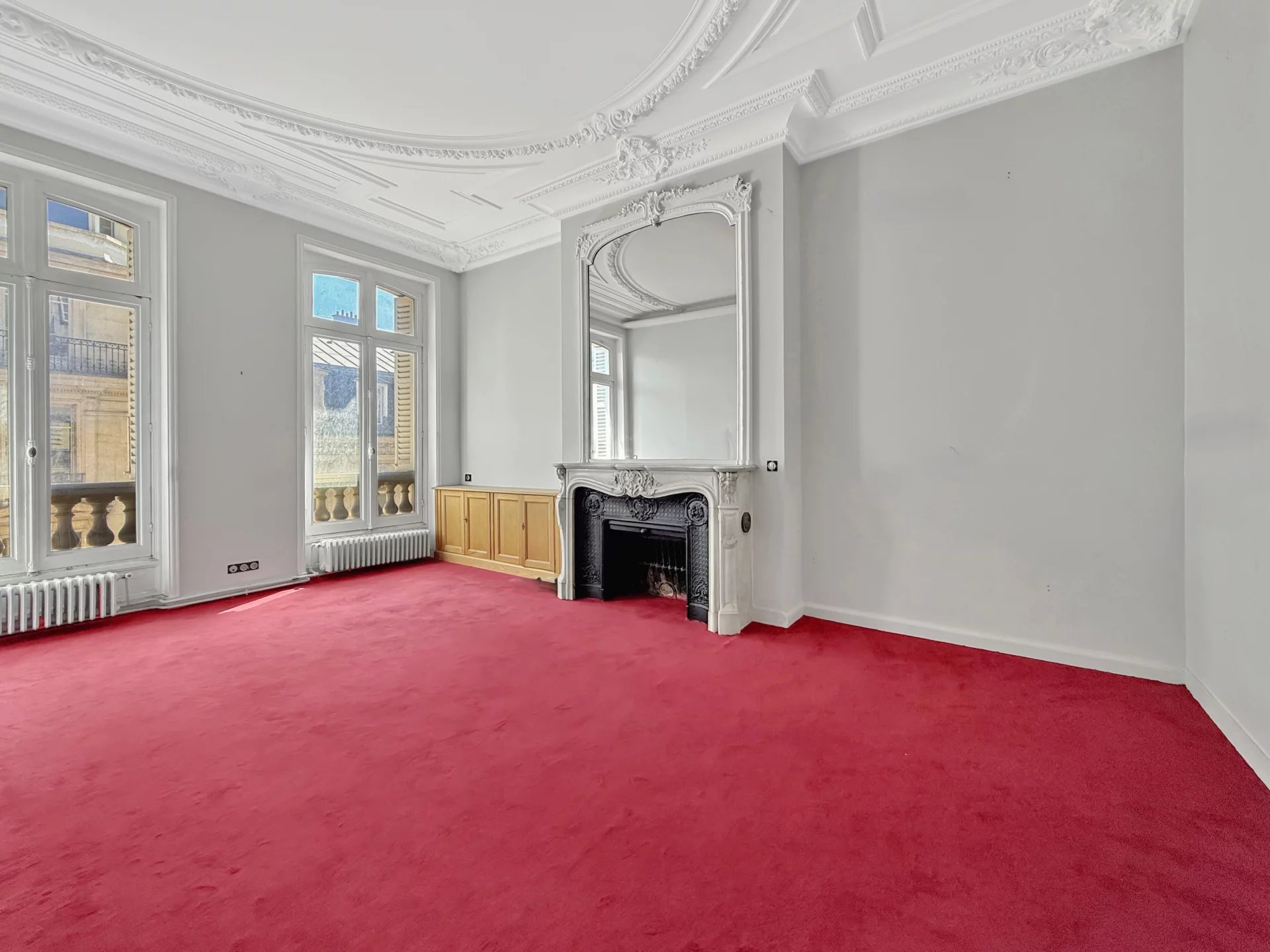 Paris 8th, Île-de-France, 75008, FR, 13 Bedrooms Bedrooms, ,Residential,For Sale,1794748
