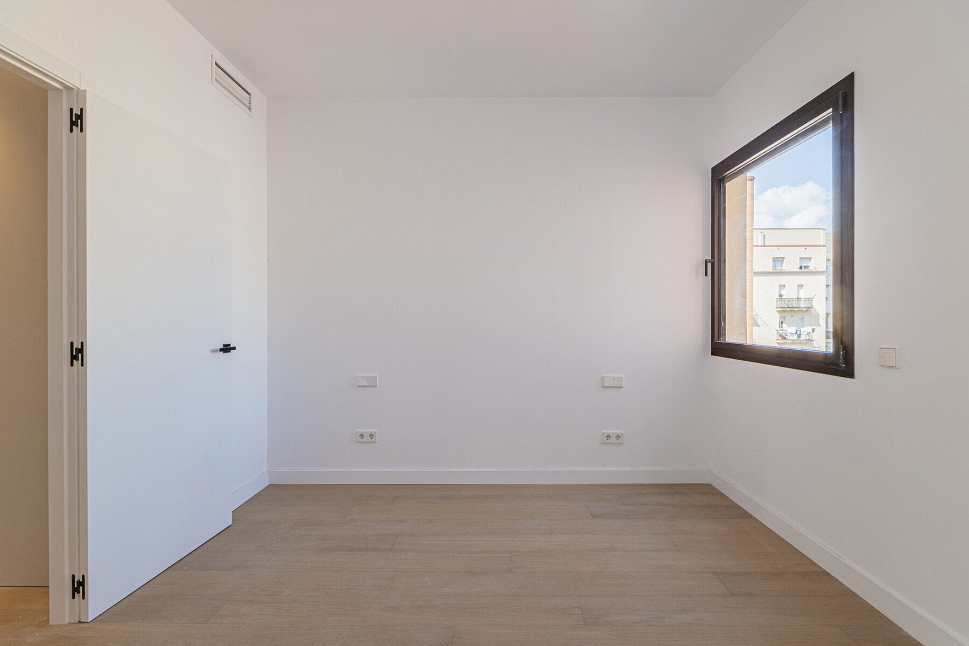  Newly constructed duplex penthouse near the beach - 物件實景
