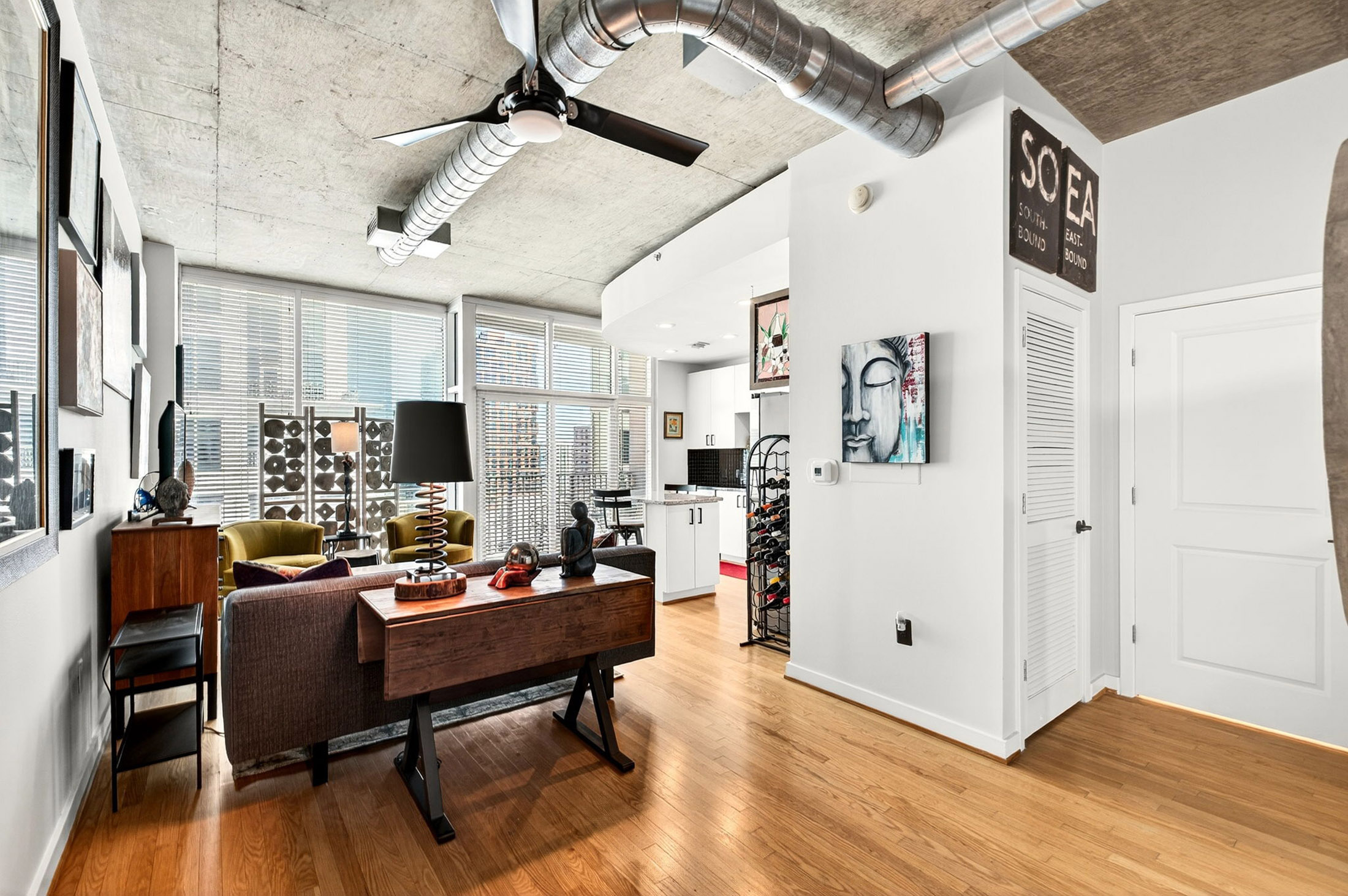  Light-filled Condo Perched Above Peachtree Street in Midtown - 物件實景