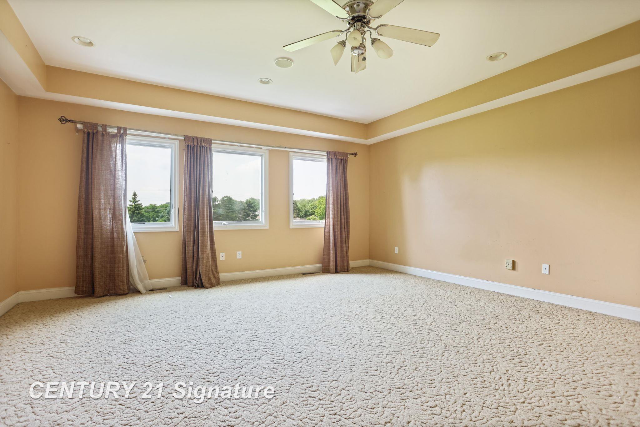 Saginaw, Michigan, 48603, United States, 4 Bedrooms Bedrooms, ,4 BathroomsBathrooms,Residential,For Sale,1920670
