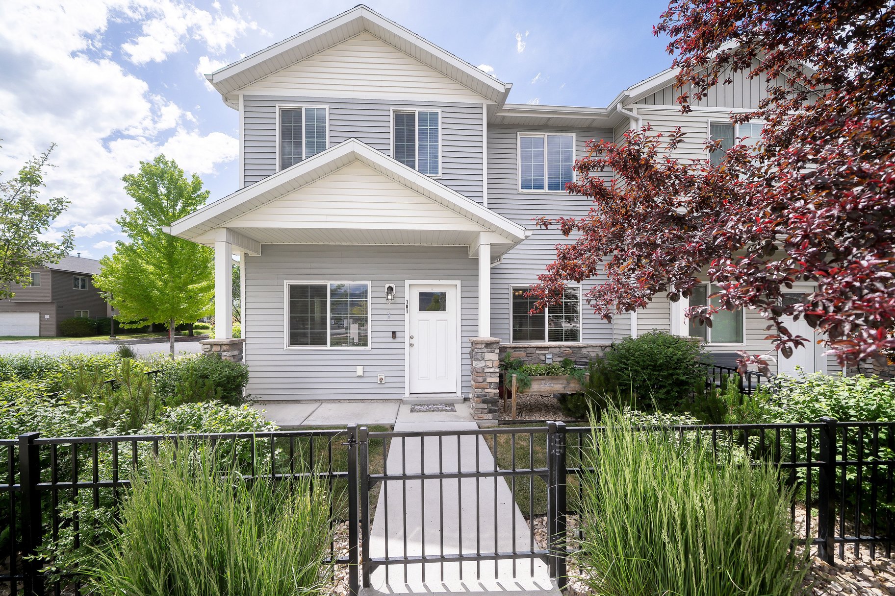  Charming, Very Clean End Unit Townhome in Logan - 物件實景