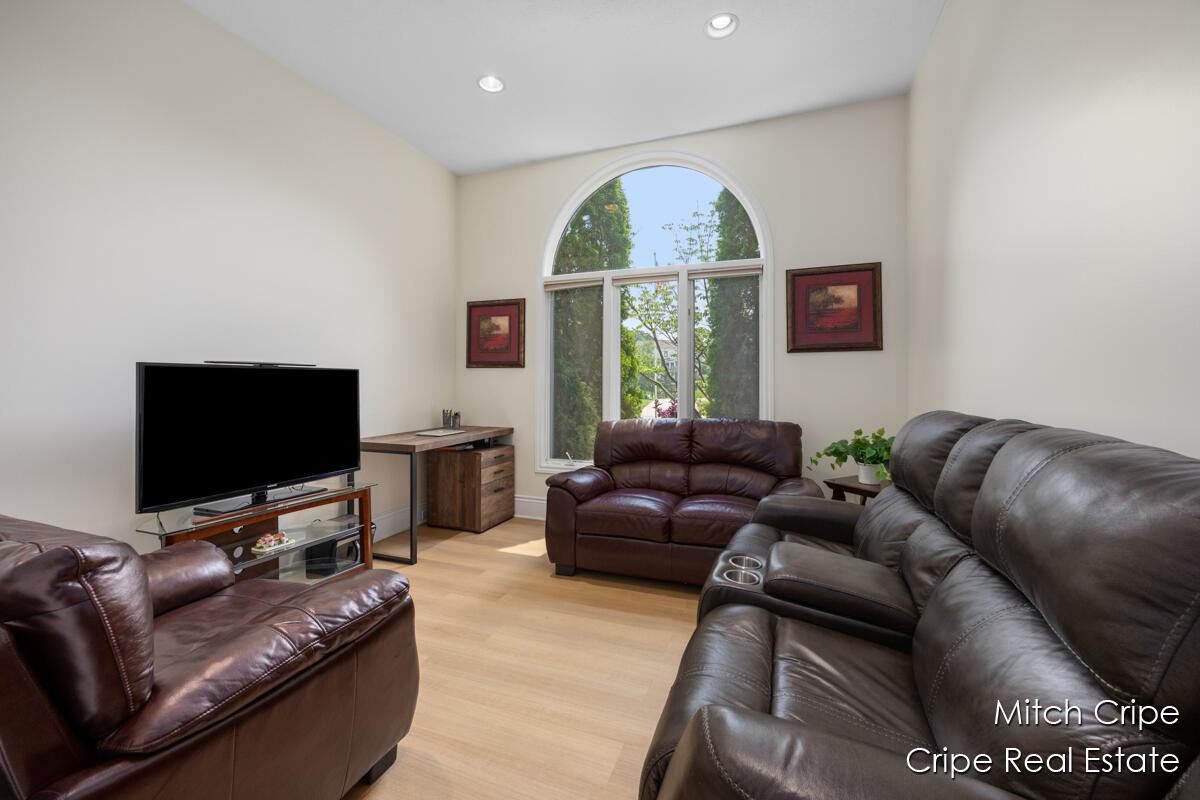 Caledonia, Michigan, 49316, United States, 5 Bedrooms Bedrooms, ,4 BathroomsBathrooms,Residential,For Sale,1906707